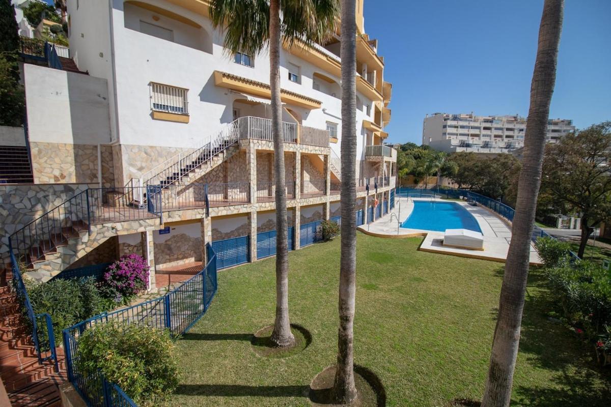 הוילה בנאלמדנה C43 - Family House With Terrace And Shared Pool מראה חיצוני תמונה