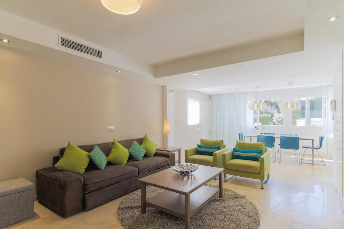 הוילה בנאלמדנה C43 - Family House With Terrace And Shared Pool מראה חיצוני תמונה